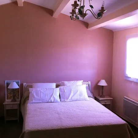 Villa De Au Calme Proche De La